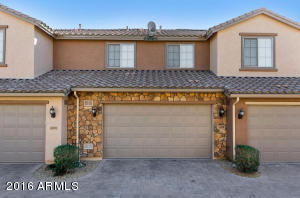 3874 E Cat Balue Dr, Phoenix, AZ 85050 photo 2