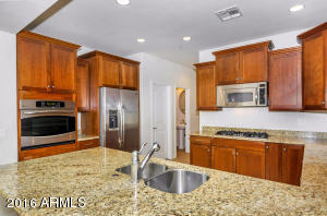 3874 E Cat Balue Dr, Phoenix, AZ 85050 photo 10