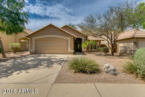 528 E Jasper Dr, Gilbert, AZ 85296 photo 1