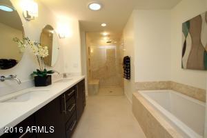 3301 E Orange Dr, Phoenix, AZ 85018 photo 9