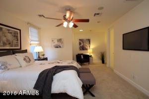 3301 E Orange Dr, Phoenix, AZ 85018 photo 8