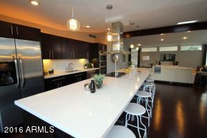 3301 E Orange Dr, Phoenix, AZ 85018 photo 3