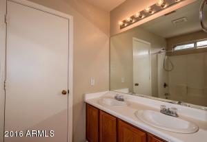 2470 E Orchid Ln, Gilbert, AZ 85296 photo 11