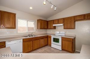 2470 E Orchid Ln, Gilbert, AZ 85296 photo 4