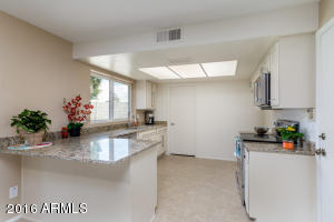 3402 E Campo Bello Dr, Phoenix, AZ 85032 photo 7