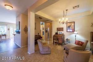 2524 Estrella St, Gilbert, AZ 85296 photo 4