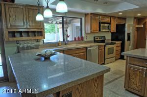 1023 E Derby Dr, Tempe, AZ 85284 photo 5