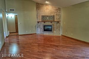 1023 E Derby Dr, Tempe, AZ 85284 photo 4