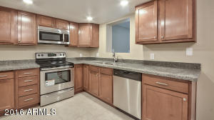 6825 N 30th Dr, Phoenix, AZ 85017 photo 4