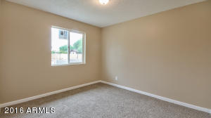 6825 N 30th Dr, Phoenix, AZ 85017 photo 13
