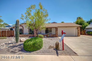 1321 E Glade Cir, Mesa, AZ 85204 photo 2