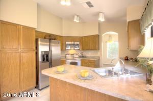 246 E Stonebridge Dr, Gilbert, AZ 85234 photo 4