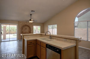 4020 E Rosemonte Dr, Phoenix, AZ 85050 photo 7