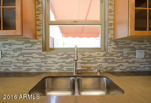 326 E Mariposa St, Phoenix, AZ 85012 photo 10