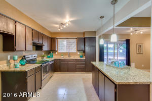 6852 E Florence Ln, Mesa, AZ 85208 photo 14