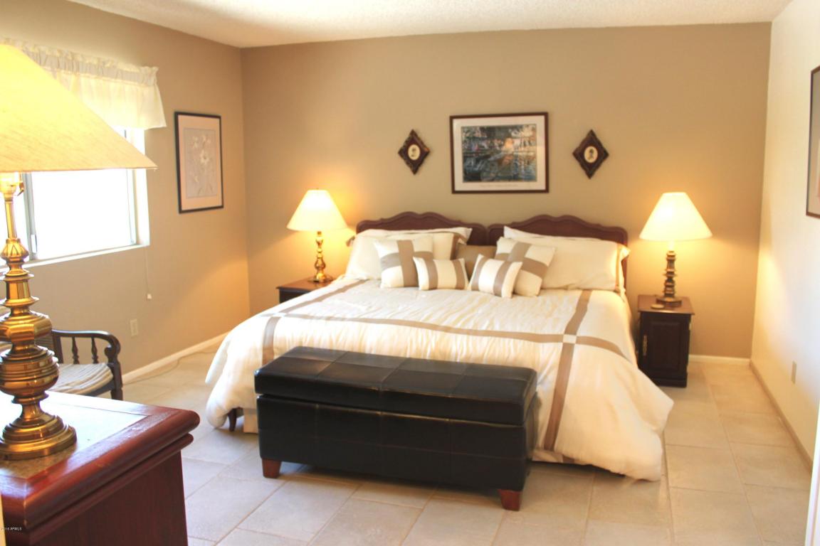 910 S 79th Pl, Mesa, AZ 85208 photo 3