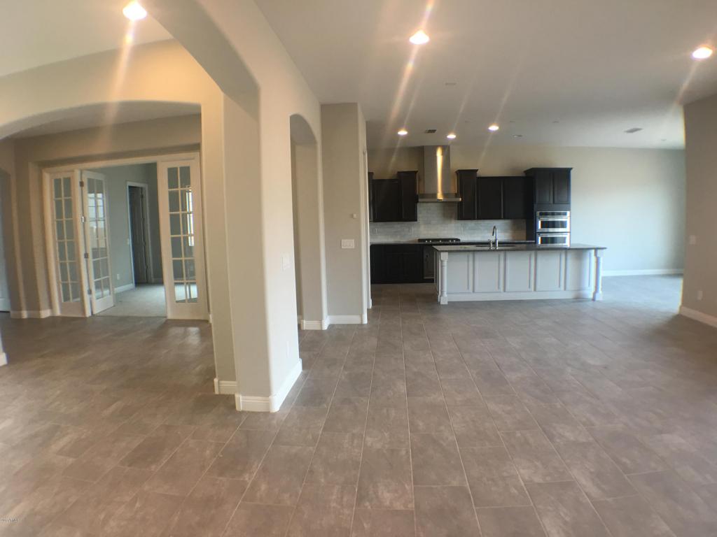 11122 E Travertine Ave, Mesa, AZ 85212 photo 4
