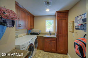 935 E Georgia Ave, Phoenix, AZ 85014 photo 18