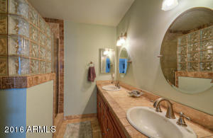 935 E Georgia Ave, Phoenix, AZ 85014 photo 13