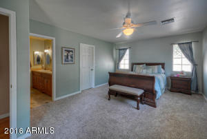 935 E Georgia Ave, Phoenix, AZ 85014 photo 11