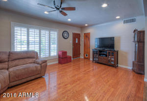 935 E Georgia Ave, Phoenix, AZ 85014 photo 4