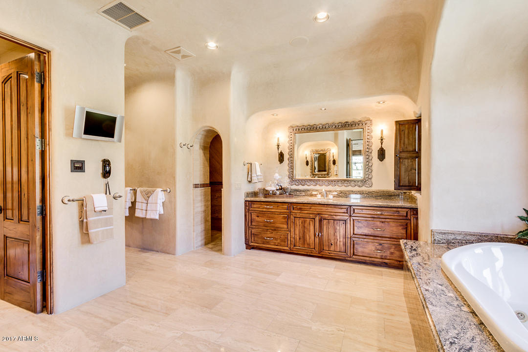 8048 E Copper Canyon Cir, Mesa, AZ 85207 photo 57