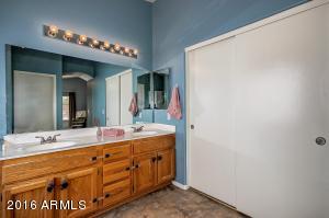 695 S Lanus Dr, Gilbert, AZ 85296 photo 24