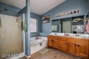 695 S Lanus Dr, Gilbert, AZ 85296 photo 25