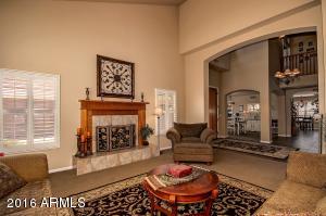 1005 E Constitution Dr, Gilbert, AZ 85296 photo 5