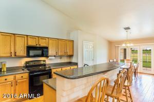 2555 E Arrowhead Trl, Gilbert, AZ 85297 photo 8