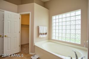 2555 E Arrowhead Trl, Gilbert, AZ 85297 photo 15