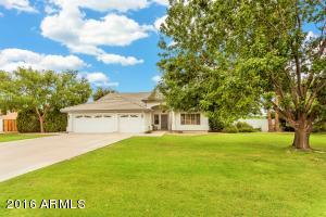 2555 E Arrowhead Trl, Gilbert, AZ 85297 photo 2