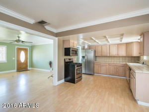 1233 Echo Ln, Phoenix, AZ 85020 photo 8