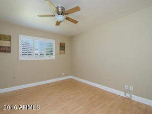 1233 Echo Ln, Phoenix, AZ 85020 photo 16