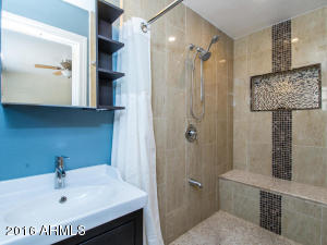 1233 Echo Ln, Phoenix, AZ 85020 photo 14