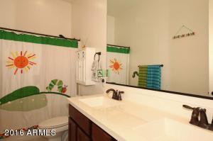 1559 E Hummingbird Way, Gilbert, AZ 85297 photo 24