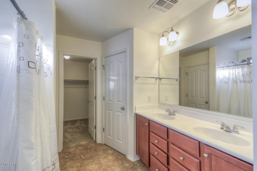 955 S Pheasant Dr, Gilbert, AZ 85296 photo 23