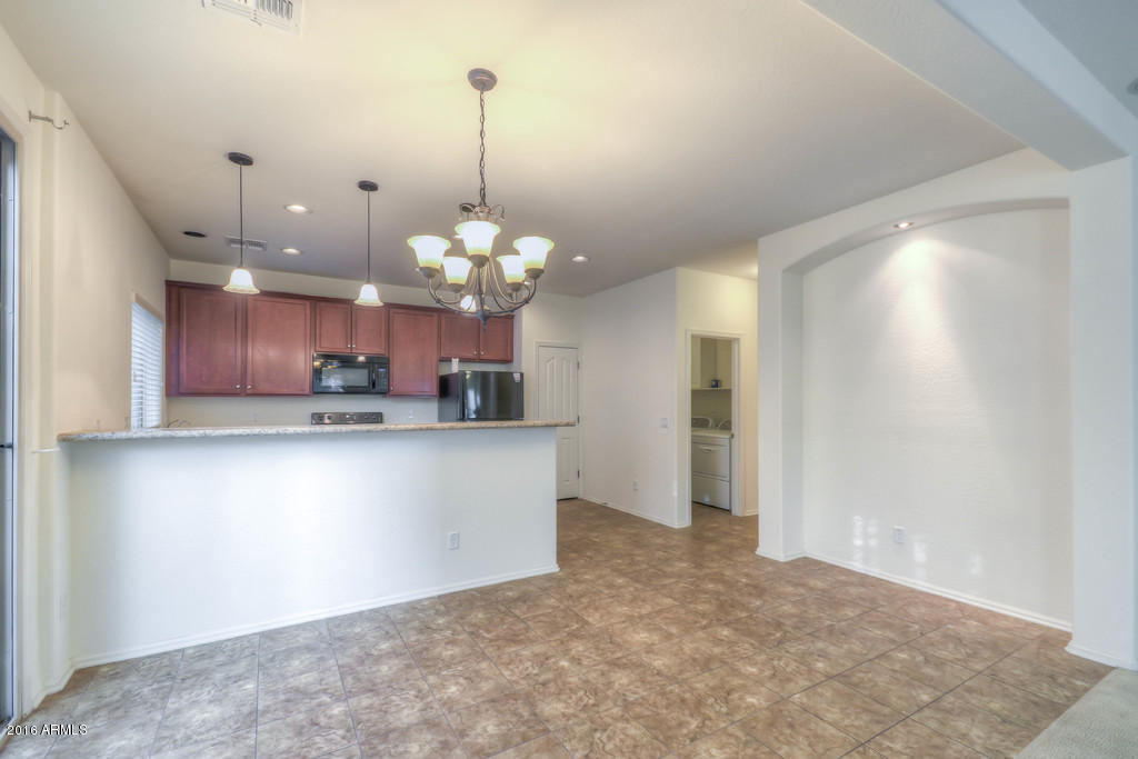 955 S Pheasant Dr, Gilbert, AZ 85296 photo 11