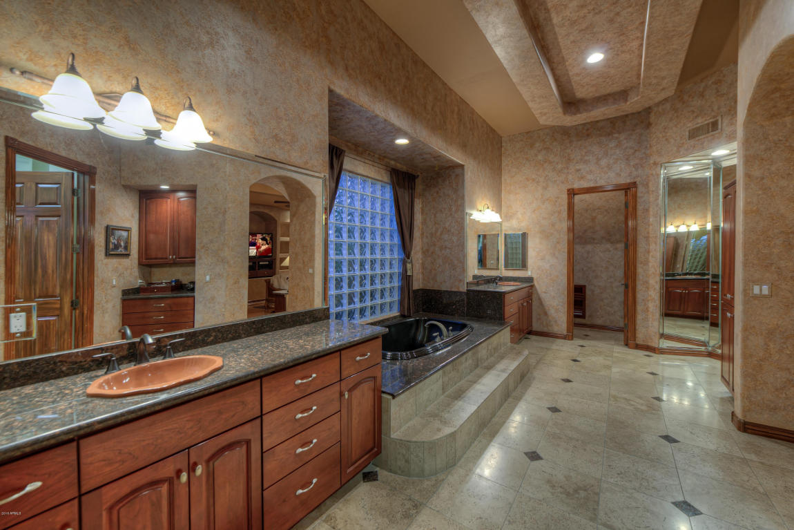 2885 E Robin Ct, Gilbert, AZ 85296 photo 29