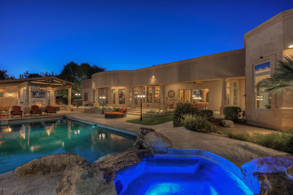 2885 E Robin Ct, Gilbert, AZ 85296 photo 1