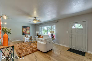 5313 E Verde Ln, Phoenix, AZ 85018 photo 2