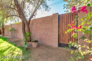 5313 E Verde Ln, Phoenix, AZ 85018 photo 21
