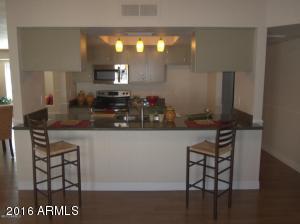 314 W Scott Ave, Gilbert, AZ 85233 photo 2