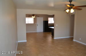 258 W Juniper St, Mesa, AZ 85201 photo 6