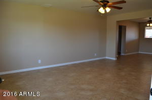 258 W Juniper St, Mesa, AZ 85201 photo 4