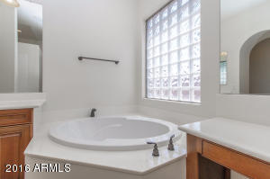 2430 E Park View Ln, Phoenix, AZ 85024 photo 15