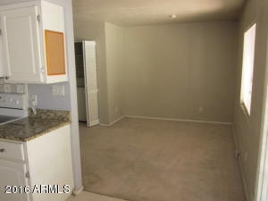 15 E Loma Ln, Phoenix, AZ 85020 photo 8