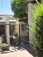 15 E Loma Ln, Phoenix, AZ 85020 photo 2