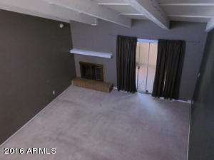 15 E Loma Ln, Phoenix, AZ 85020 photo 6