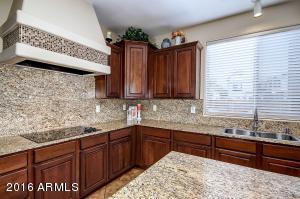 1665 S Penrose Dr, Gilbert, AZ 85295 photo 5